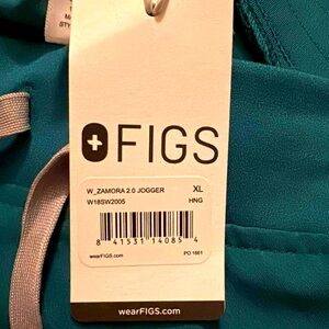 Hunter green figs jogger pants